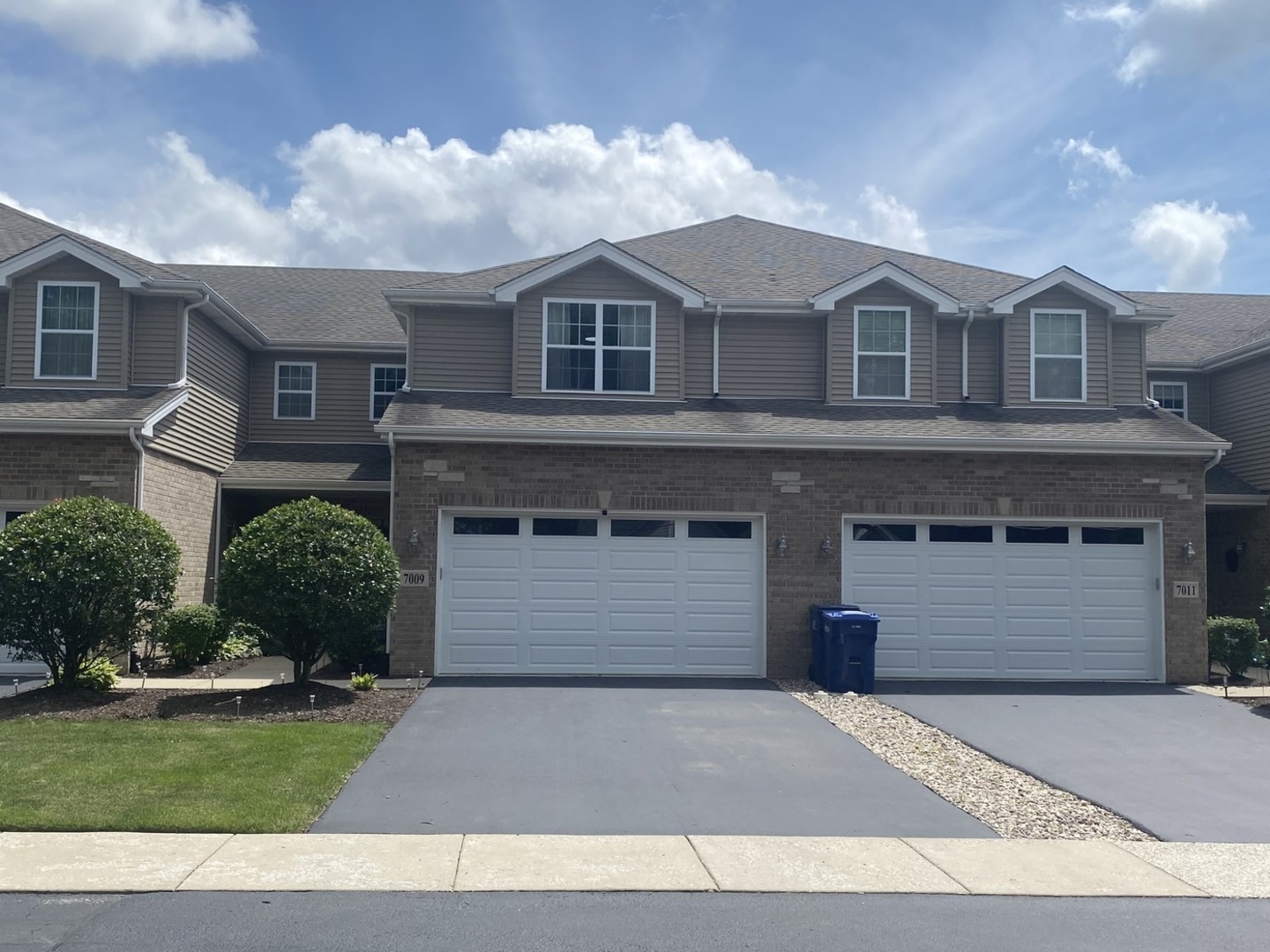 7009 W Crandall Avenue, Worth, IL 60482