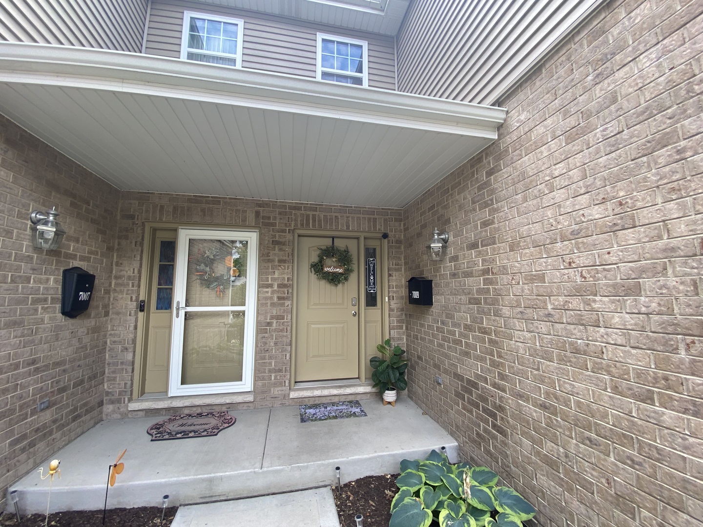 7009 W Crandall Avenue, Worth, IL 60482
