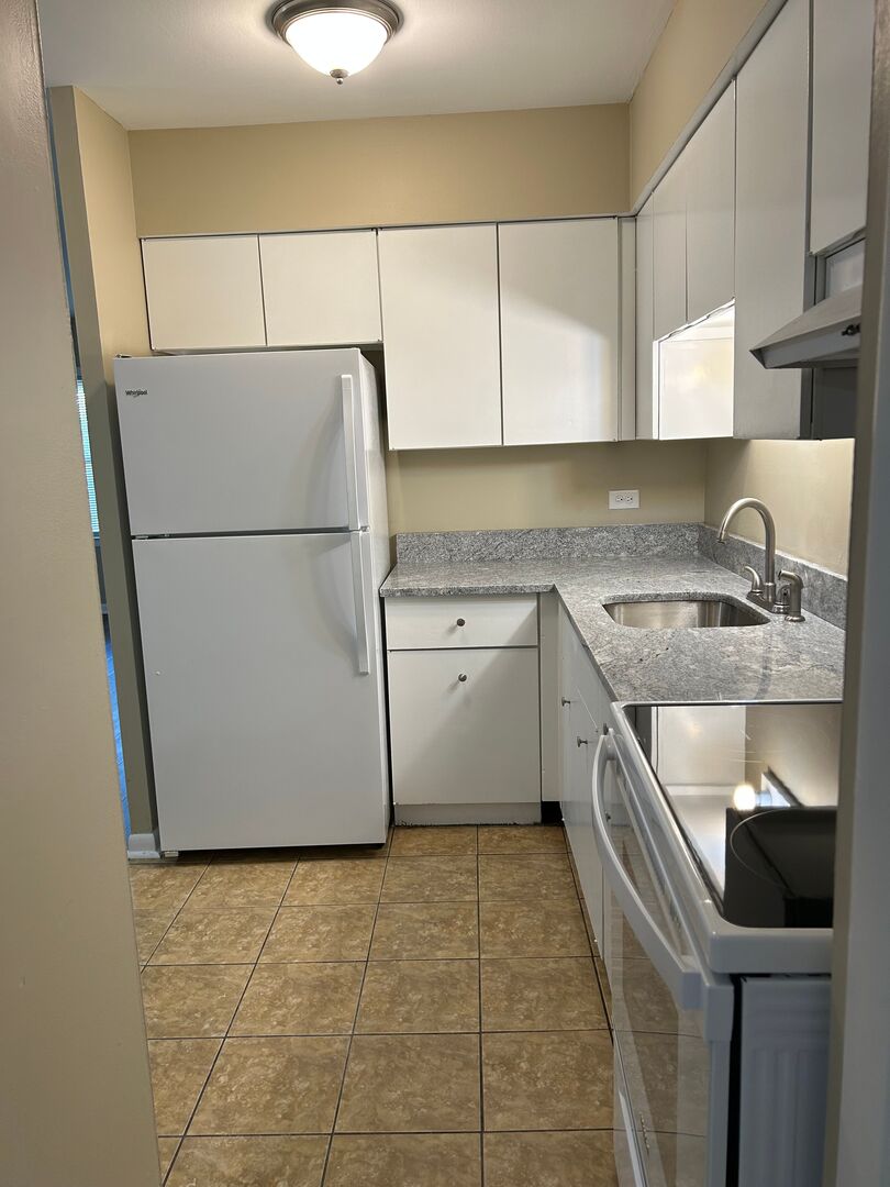 5640 S Archer Avenue #7, Chicago, IL 60638