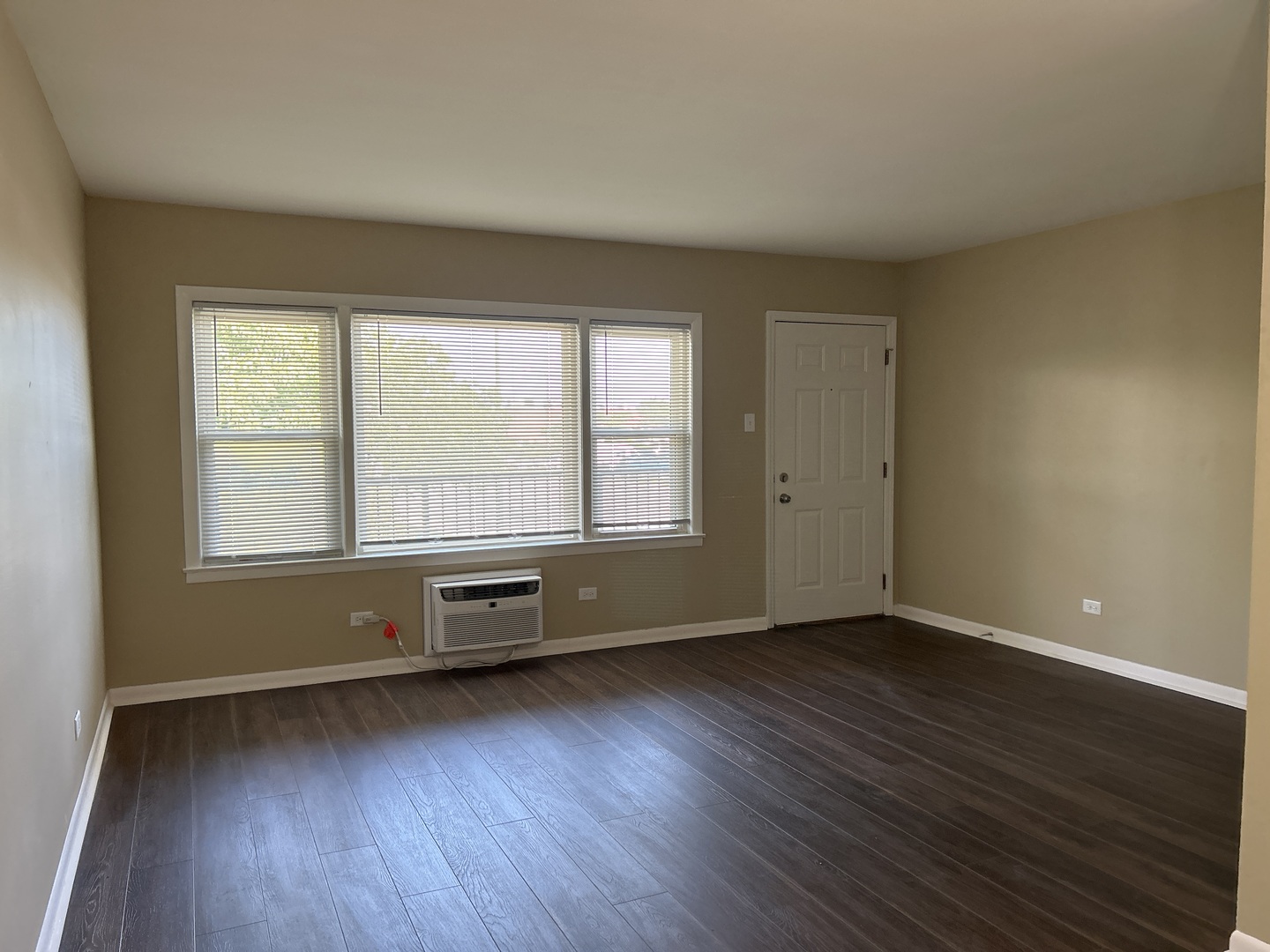 5640 S Archer Avenue #7, Chicago, IL 60638