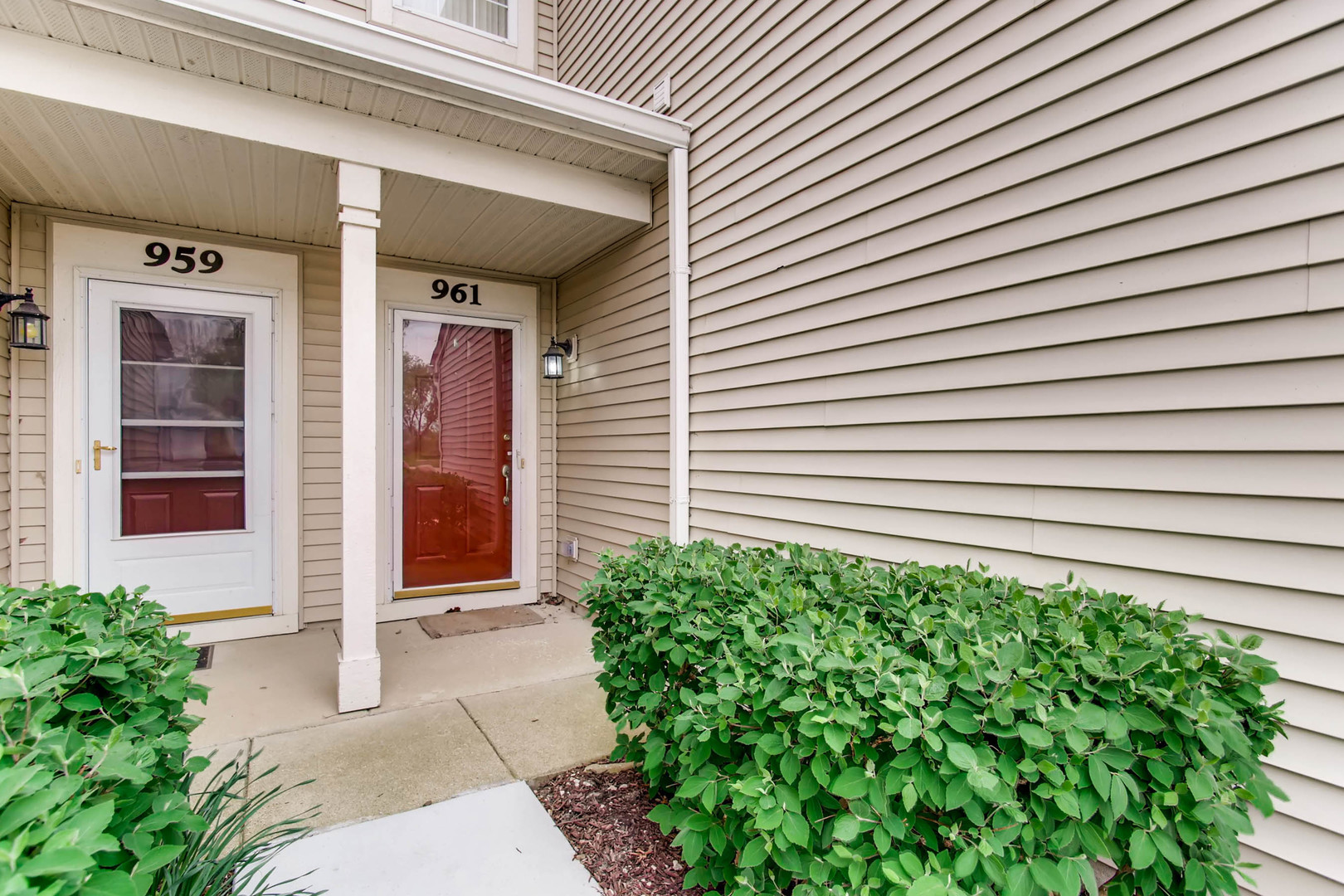 961 GENESEE Court #961, Naperville, IL 60563