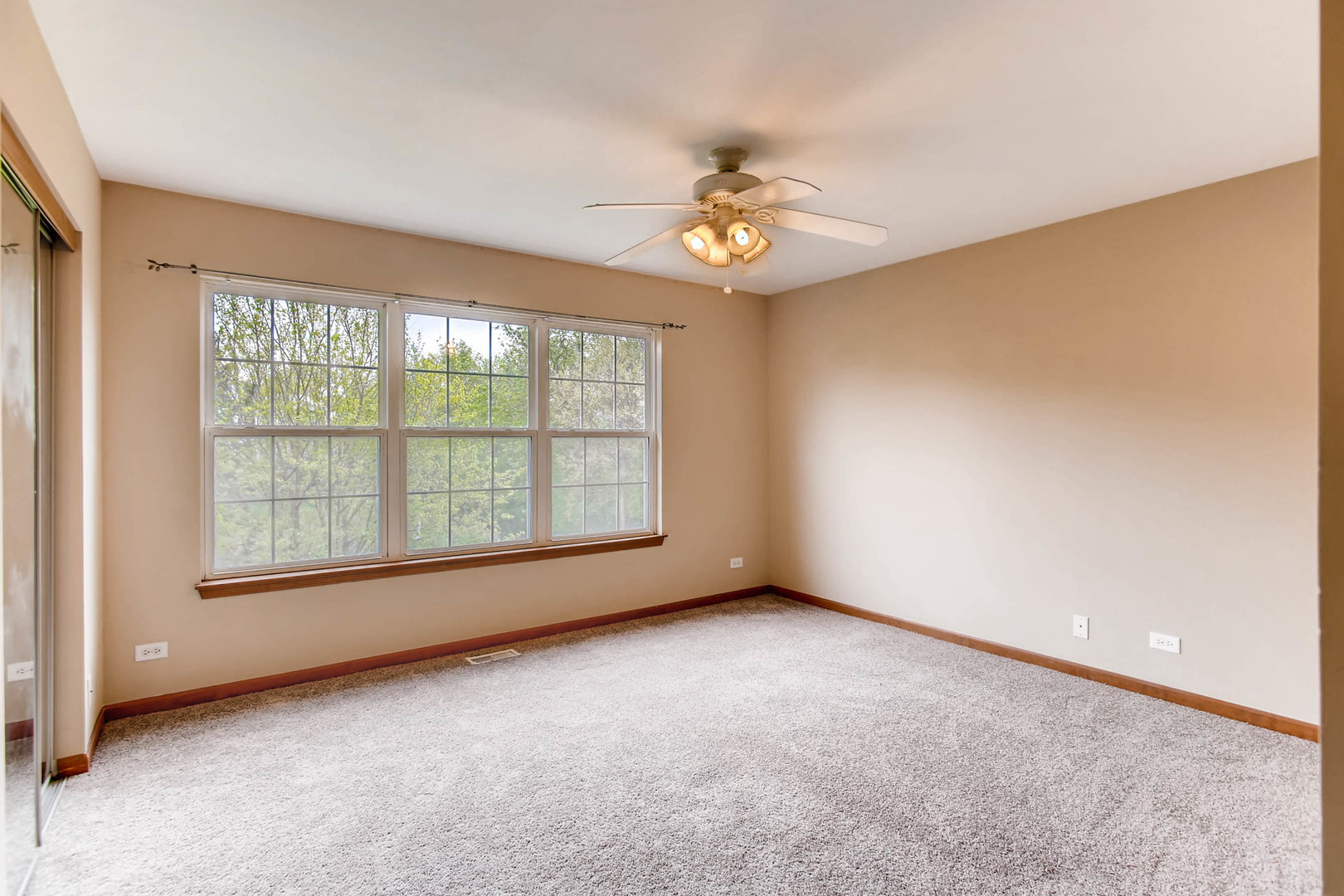 961 GENESEE Court #961, Naperville, IL 60563
