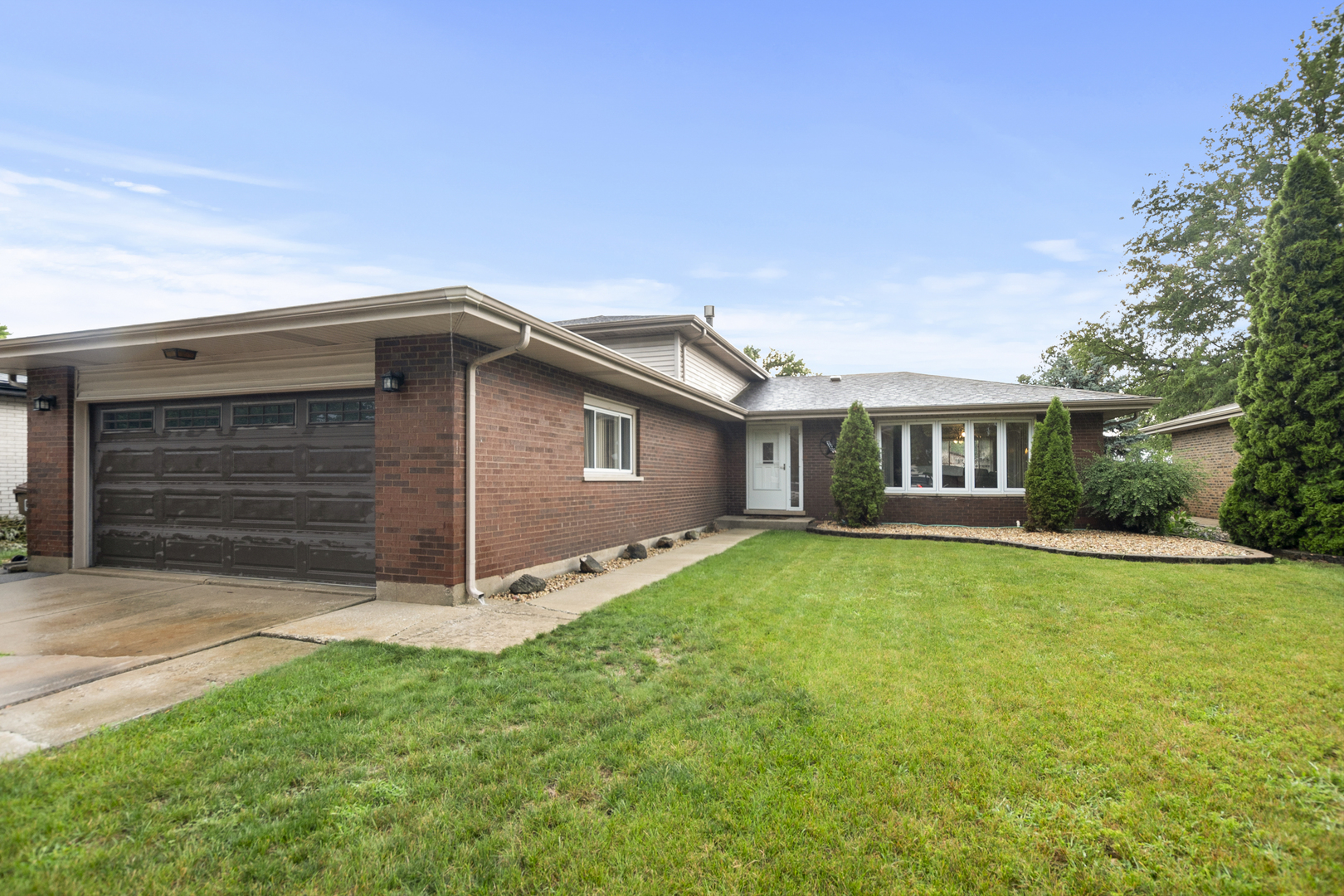 17748 64th Court, Tinley Park, IL 60477