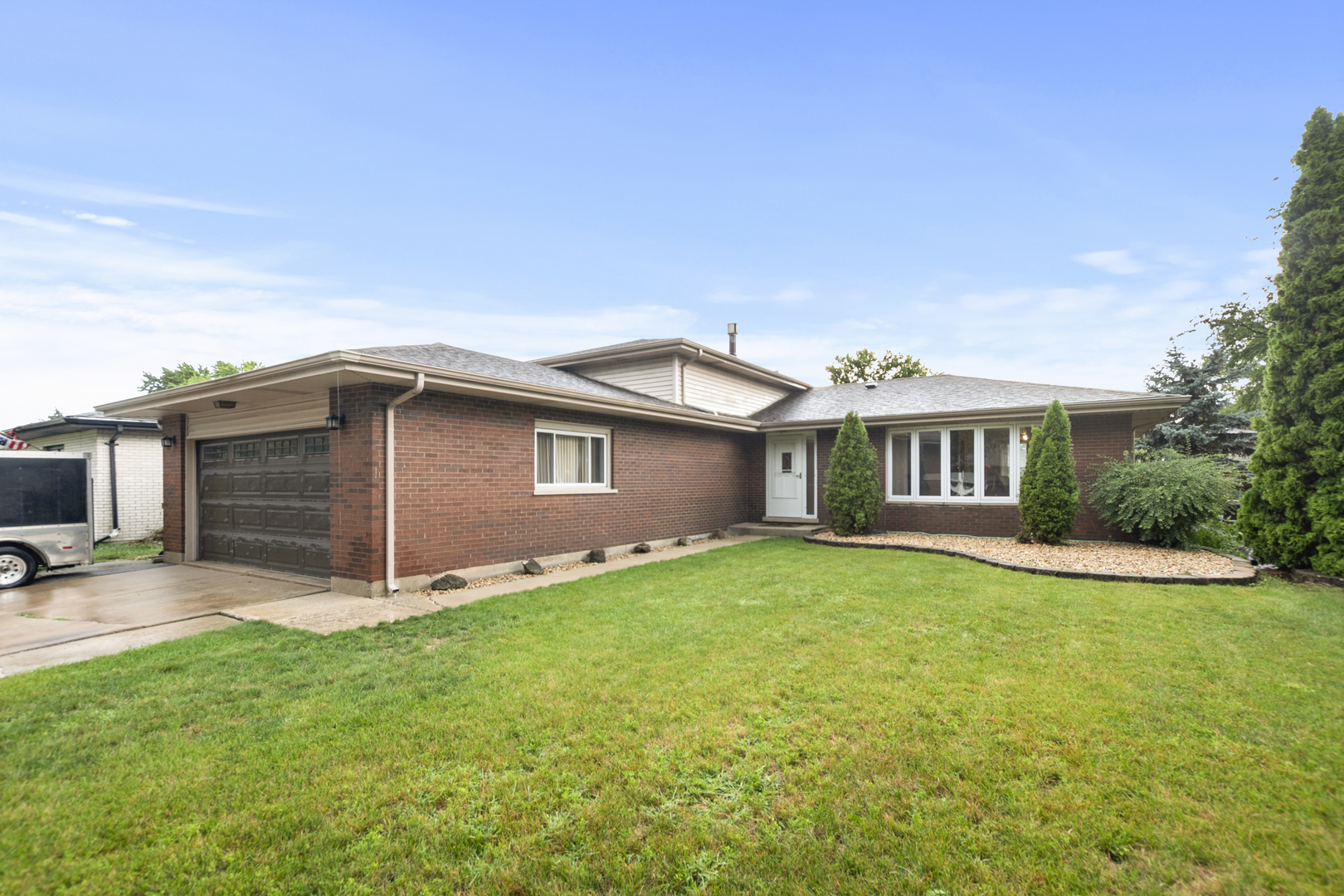 17748 64th Court, Tinley Park, IL 60477