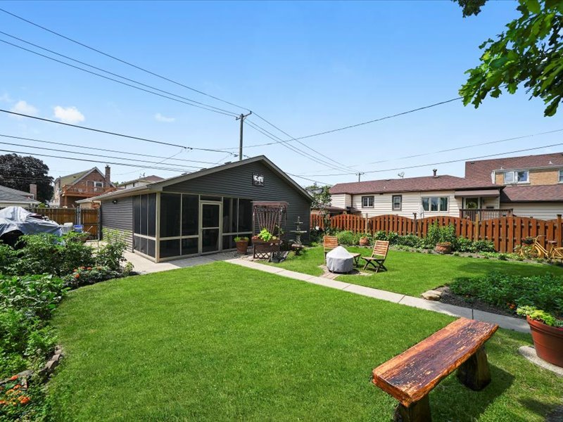 5622 S Oak Park Avenue, Chicago, IL 60638