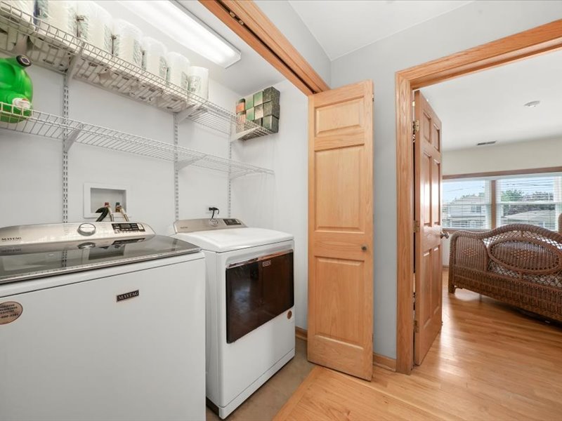 5622 S Oak Park Avenue, Chicago, IL 60638