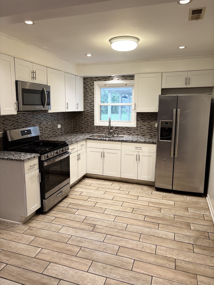 332 Mohawk Street, Park Forest, IL 60466