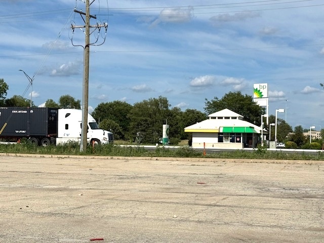 3625 Rock Creek Boulevard, Joliet, IL 60431