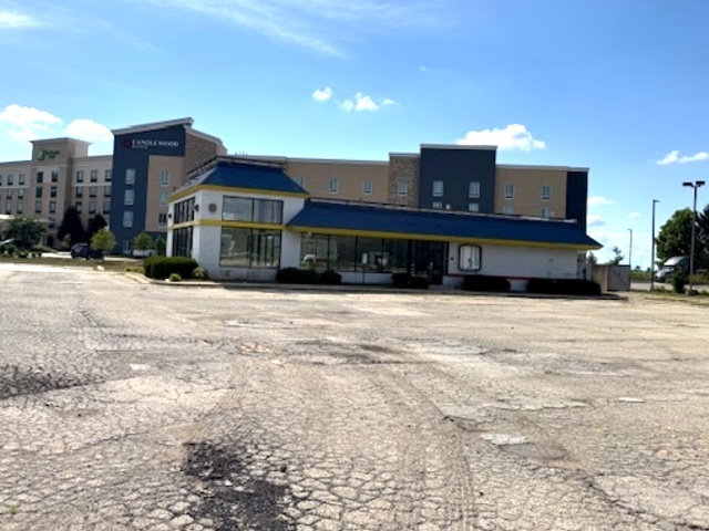 3625 Rock Creek Boulevard, Joliet, IL 60431