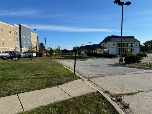 3625 Rock Creek Boulevard, Joliet, IL 60431