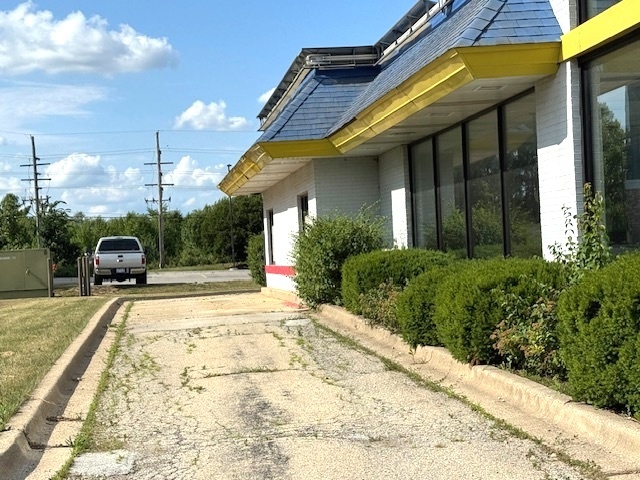 3625 Rock Creek Boulevard, Joliet, IL 60431