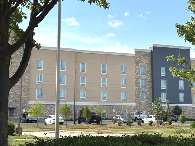 3625 Rock Creek Boulevard, Joliet, IL 60431