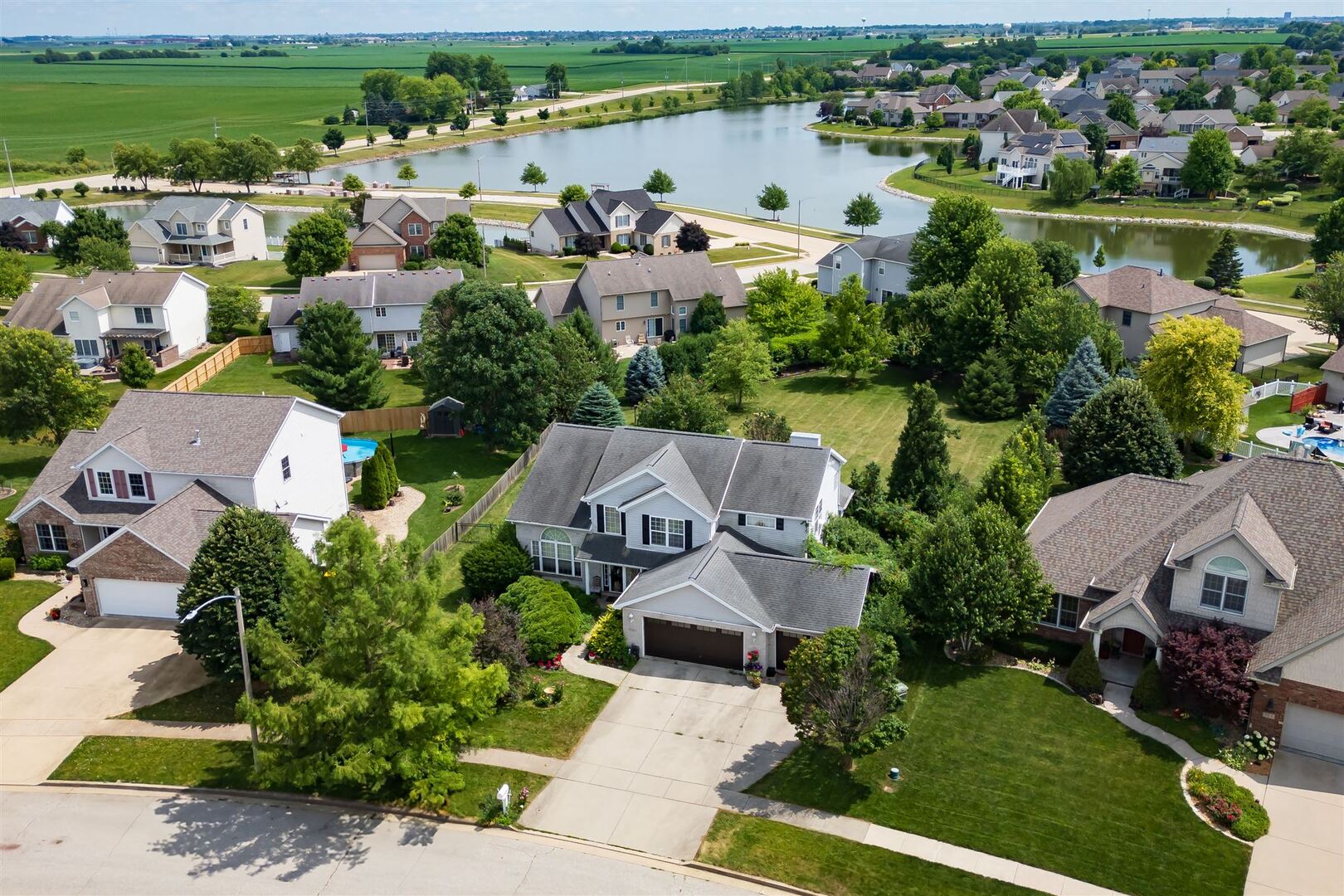 2321 Hayden Way, Normal, IL 61761