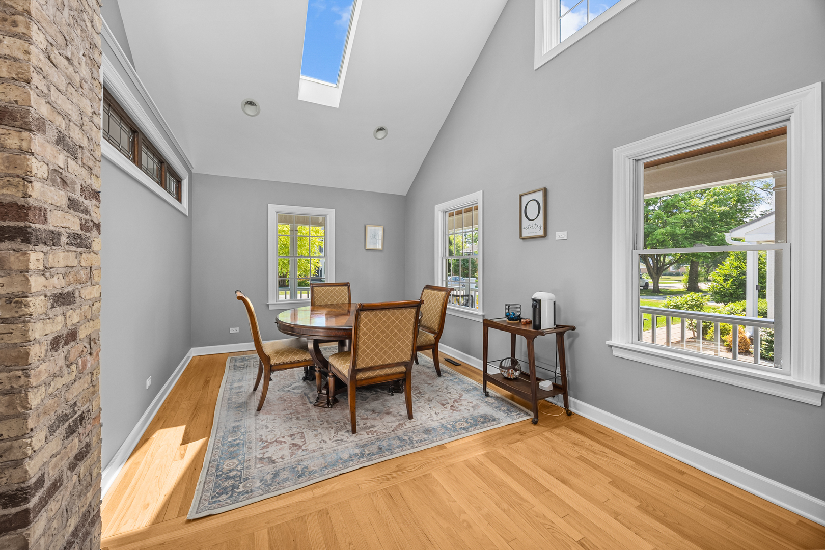 820 S GROVE Avenue, Barrington, IL 60010