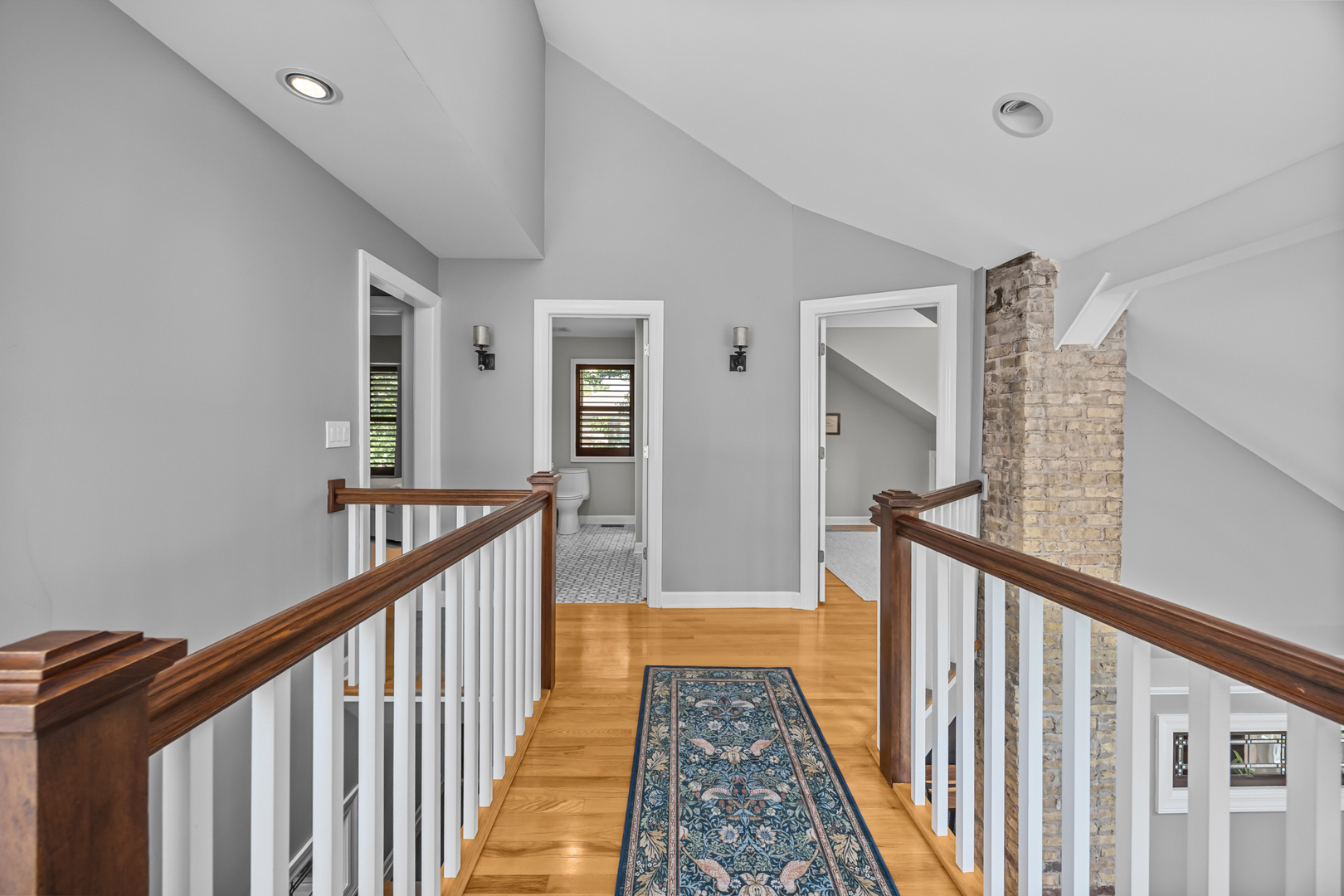 820 S GROVE Avenue, Barrington, IL 60010