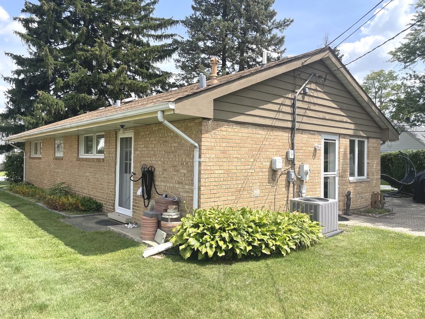7401 W 113th Place, Worth, IL 60482
