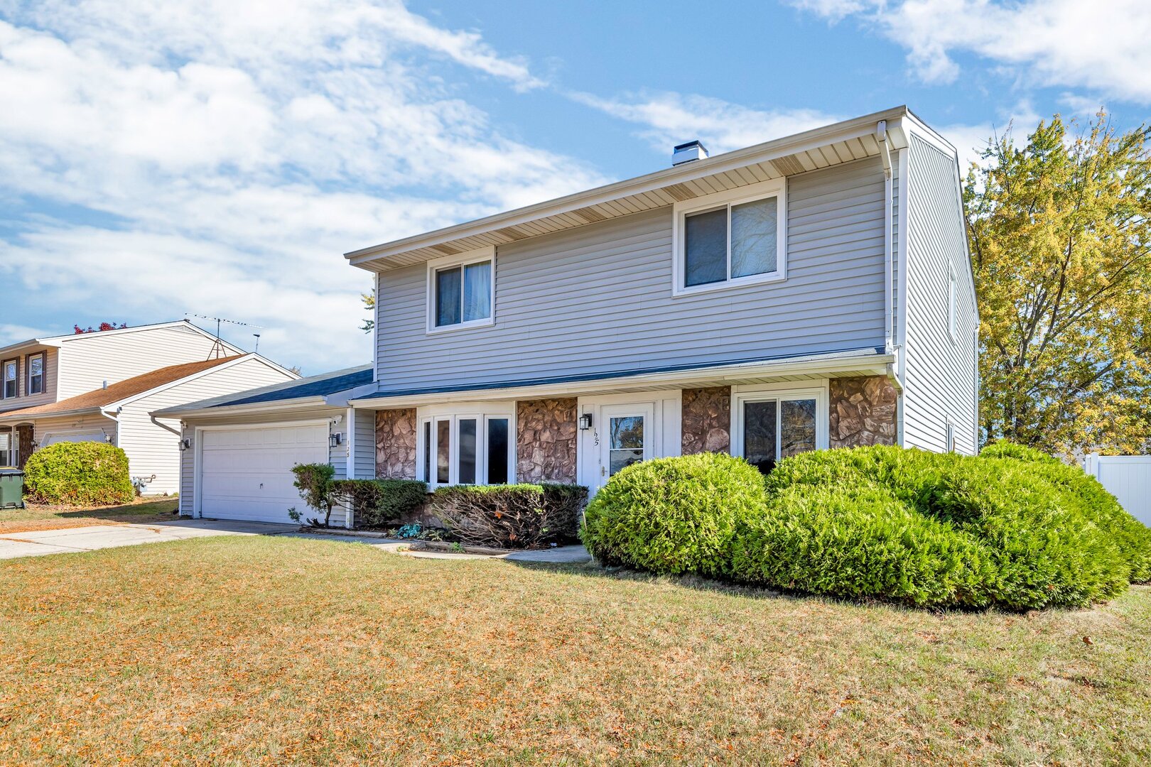 125 Leawood Drive, Roselle, IL 60172