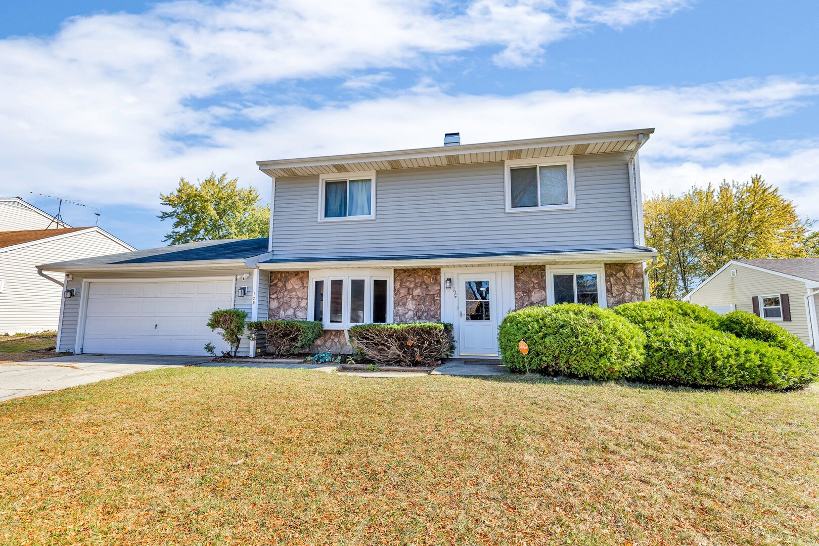 125 Leawood Drive, Roselle, IL 60172