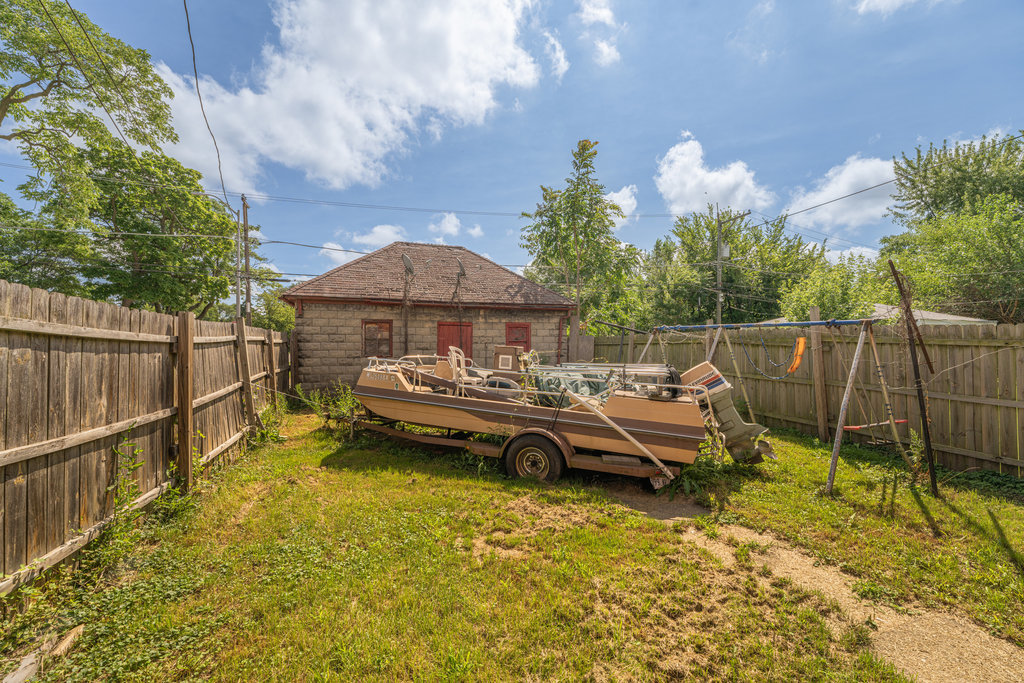 12401 S Green Street, Calumet Park, IL 60827