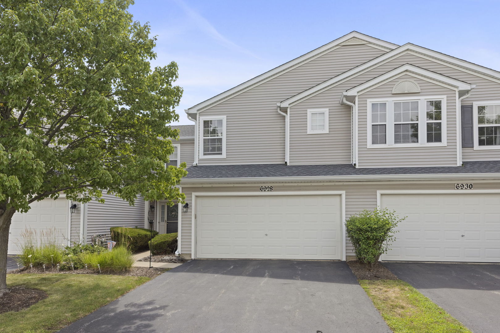 6928 Creekside Drive, Plainfield, IL 60586