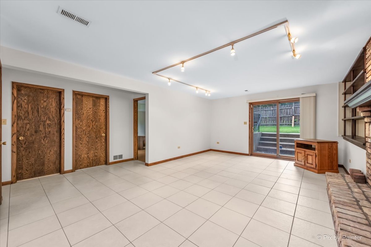 2644 Zurich Court, Woodridge, IL 60517