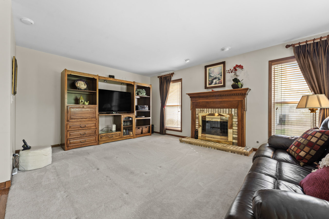 1450 Anvil Court, Bartlett, IL 60103