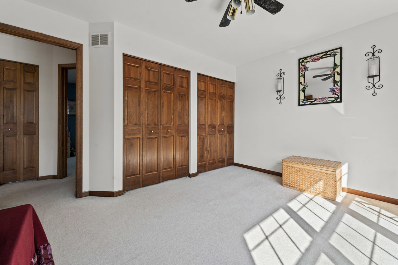 1450 Anvil Court, Bartlett, IL 60103