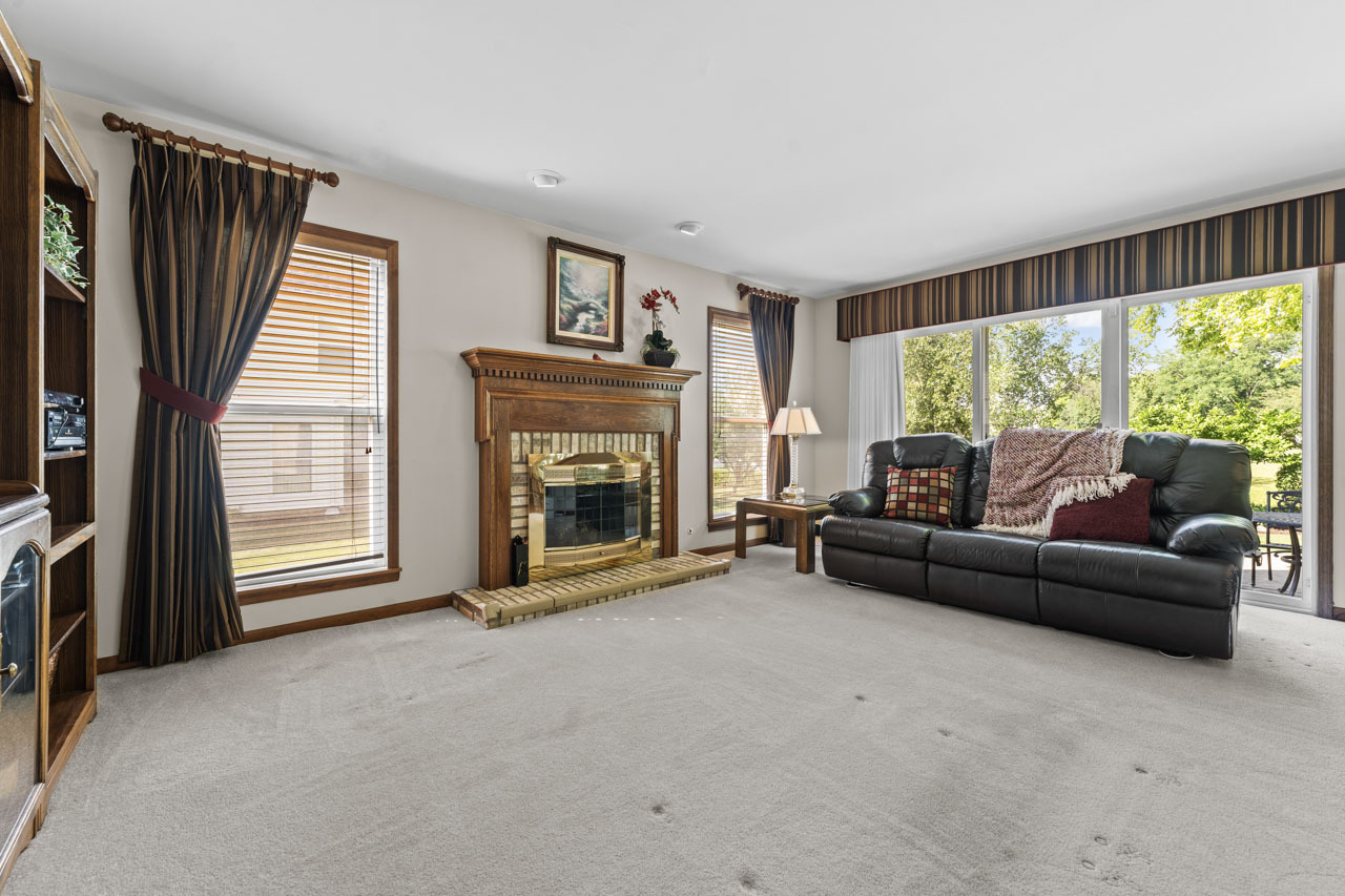 1450 Anvil Court, Bartlett, IL 60103