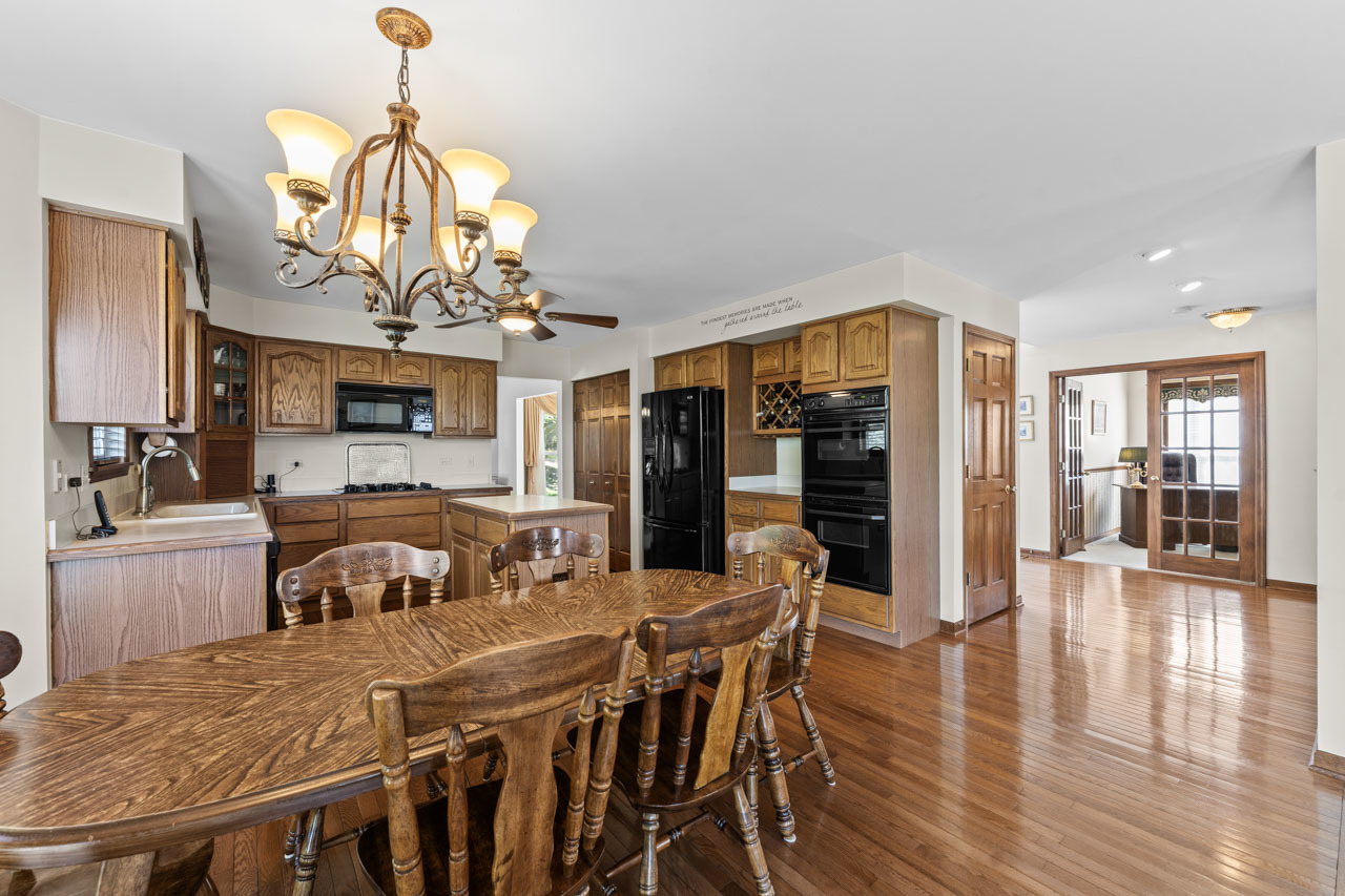 1450 Anvil Court, Bartlett, IL 60103