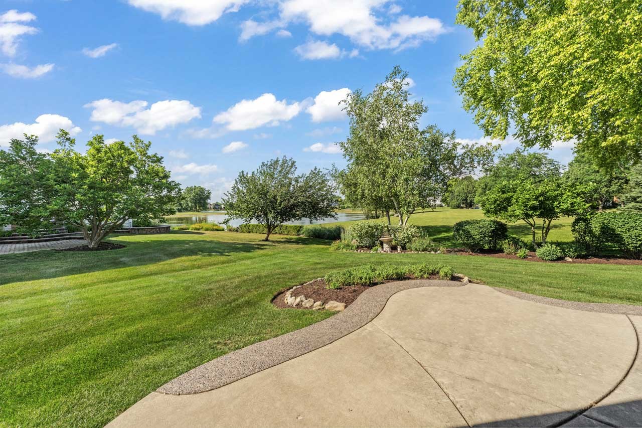 1450 Anvil Court, Bartlett, IL 60103