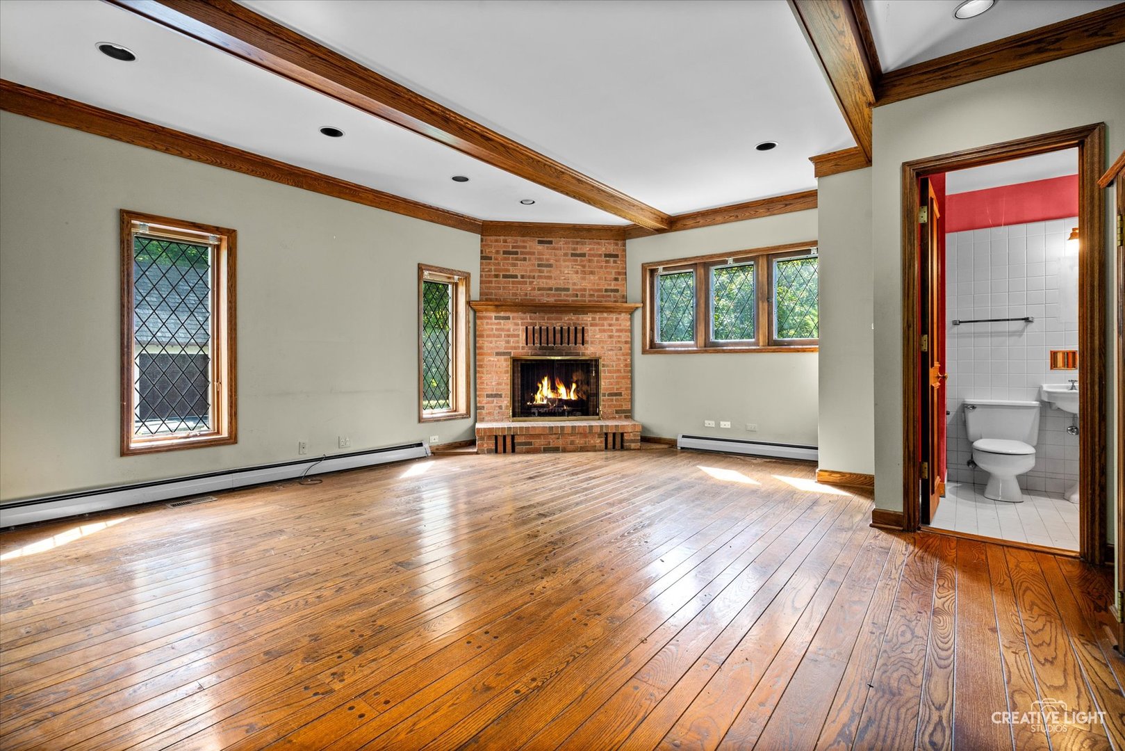 595 Crab Tree Lane, Lake Forest, IL 60045