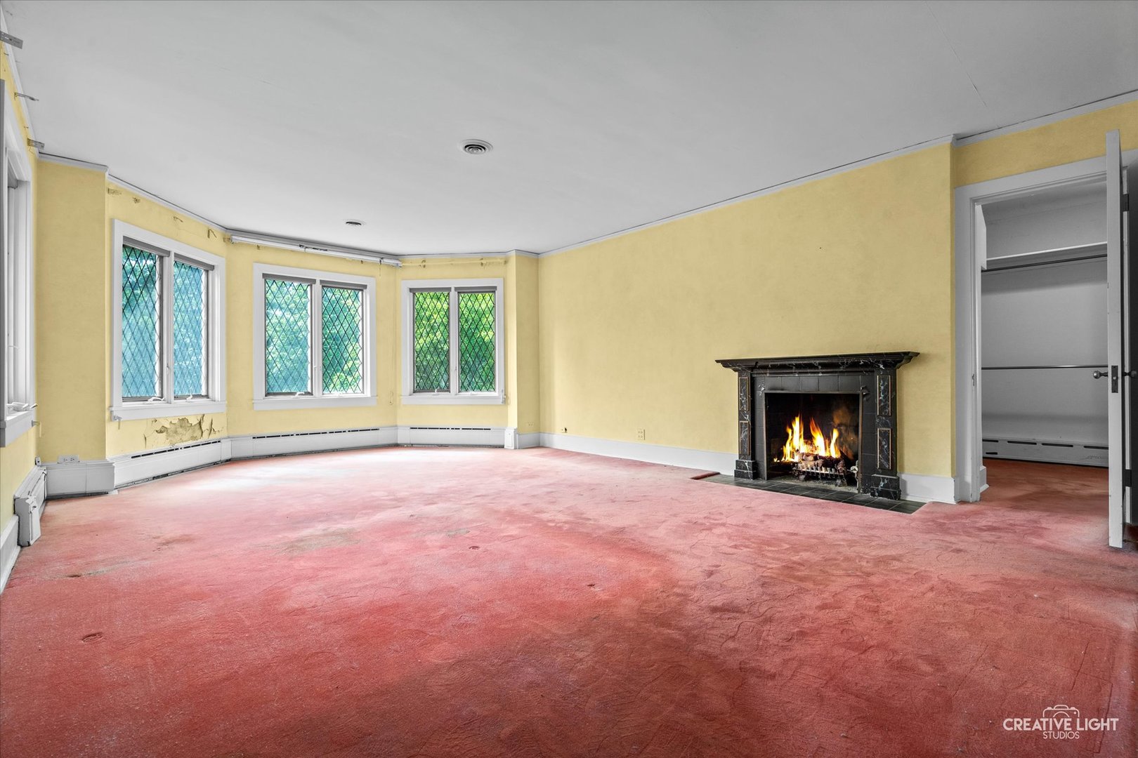 595 Crab Tree Lane, Lake Forest, IL 60045