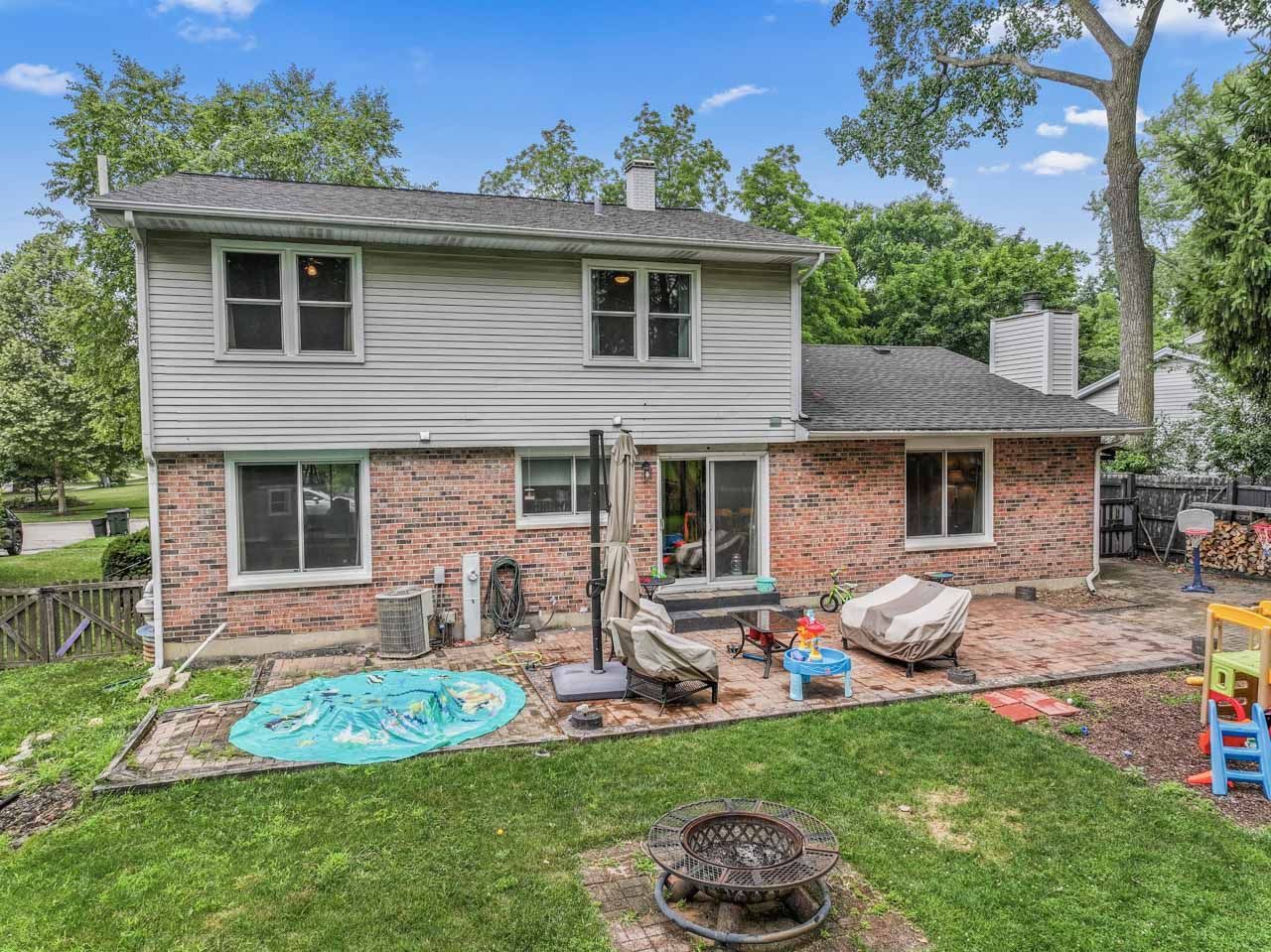 281 S Western Avenue, Bartlett, IL 60103