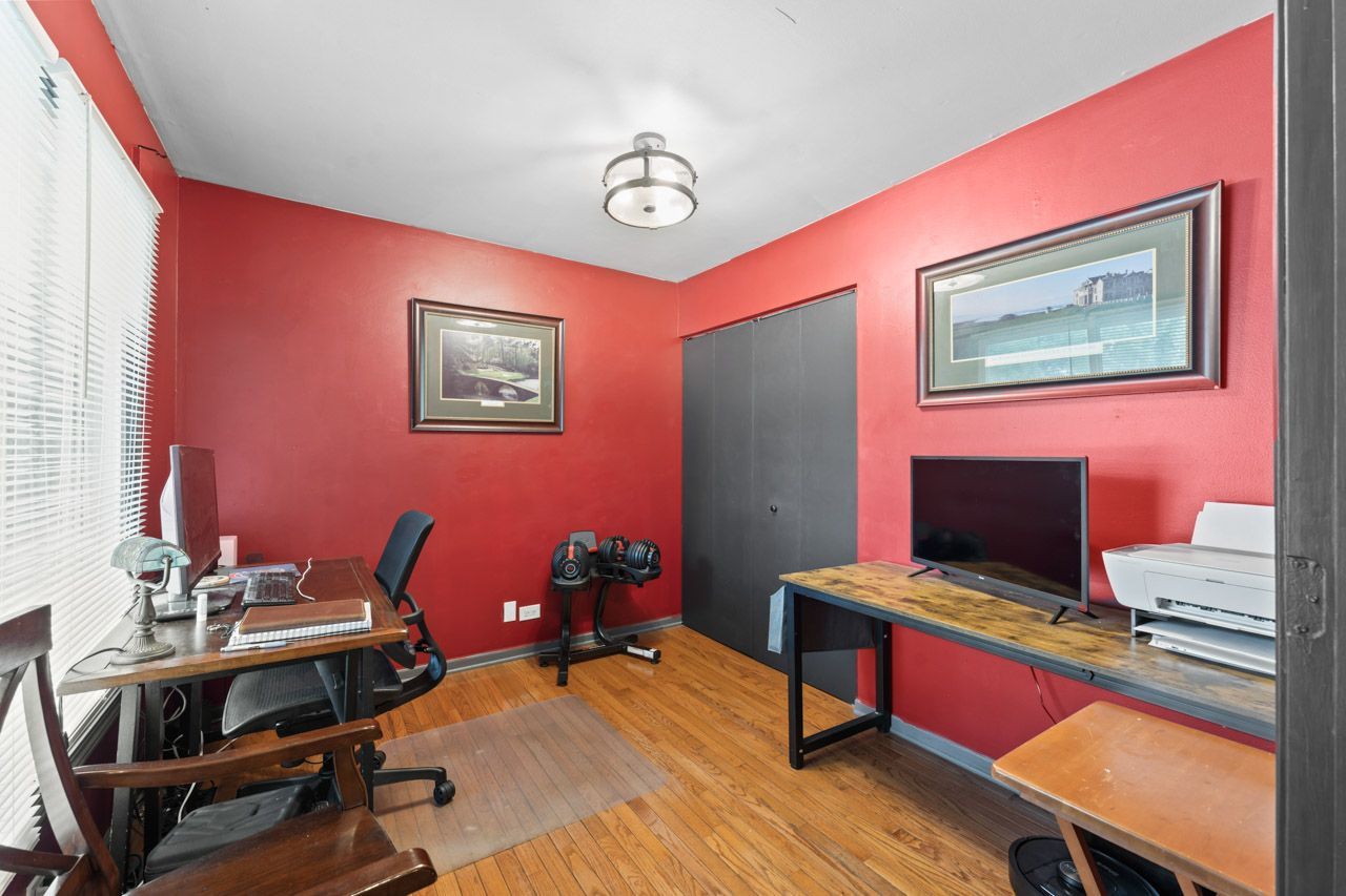 281 S Western Avenue, Bartlett, IL 60103