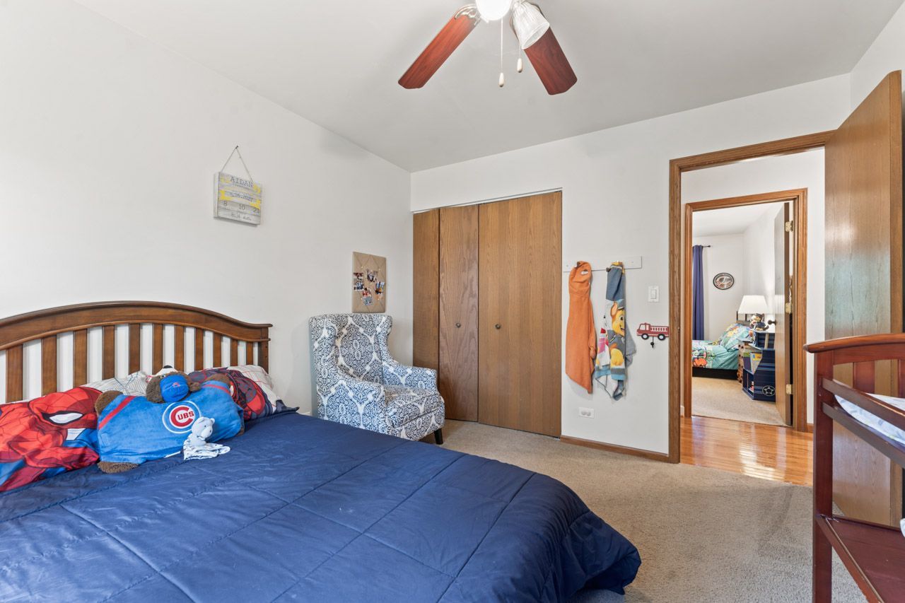 281 S Western Avenue, Bartlett, IL 60103