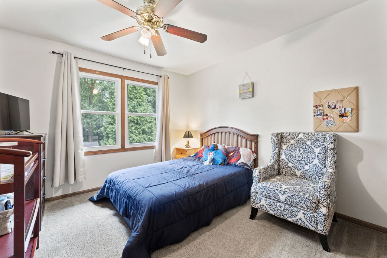 281 S Western Avenue, Bartlett, IL 60103