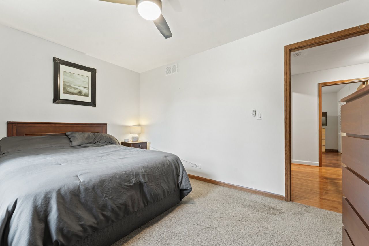 281 S Western Avenue, Bartlett, IL 60103