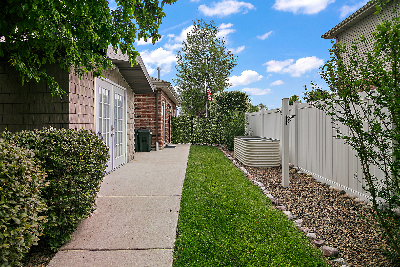 24450 Shawnee Lane, Manhattan, IL 60442