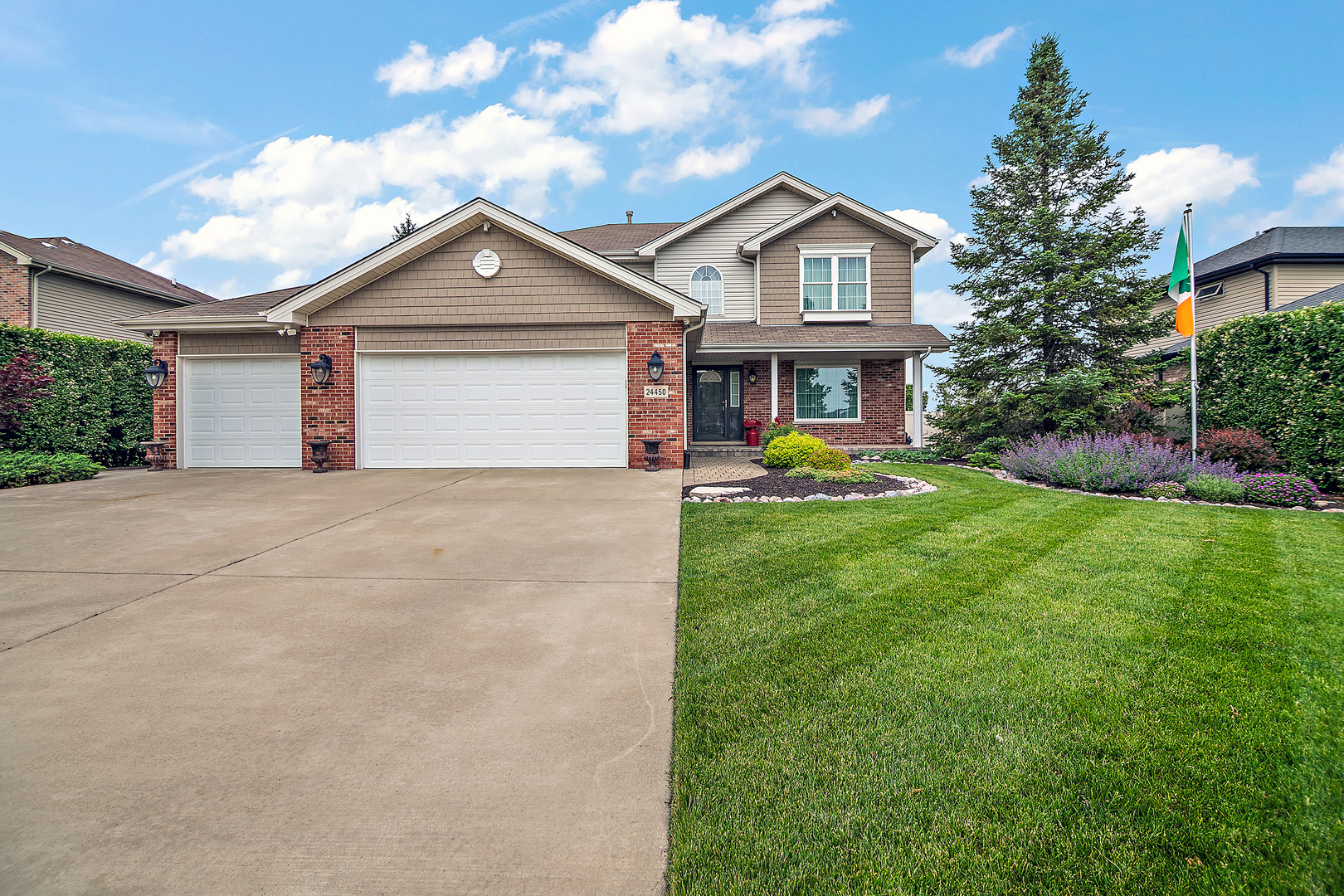 24450 Shawnee Lane, Manhattan, IL 60442
