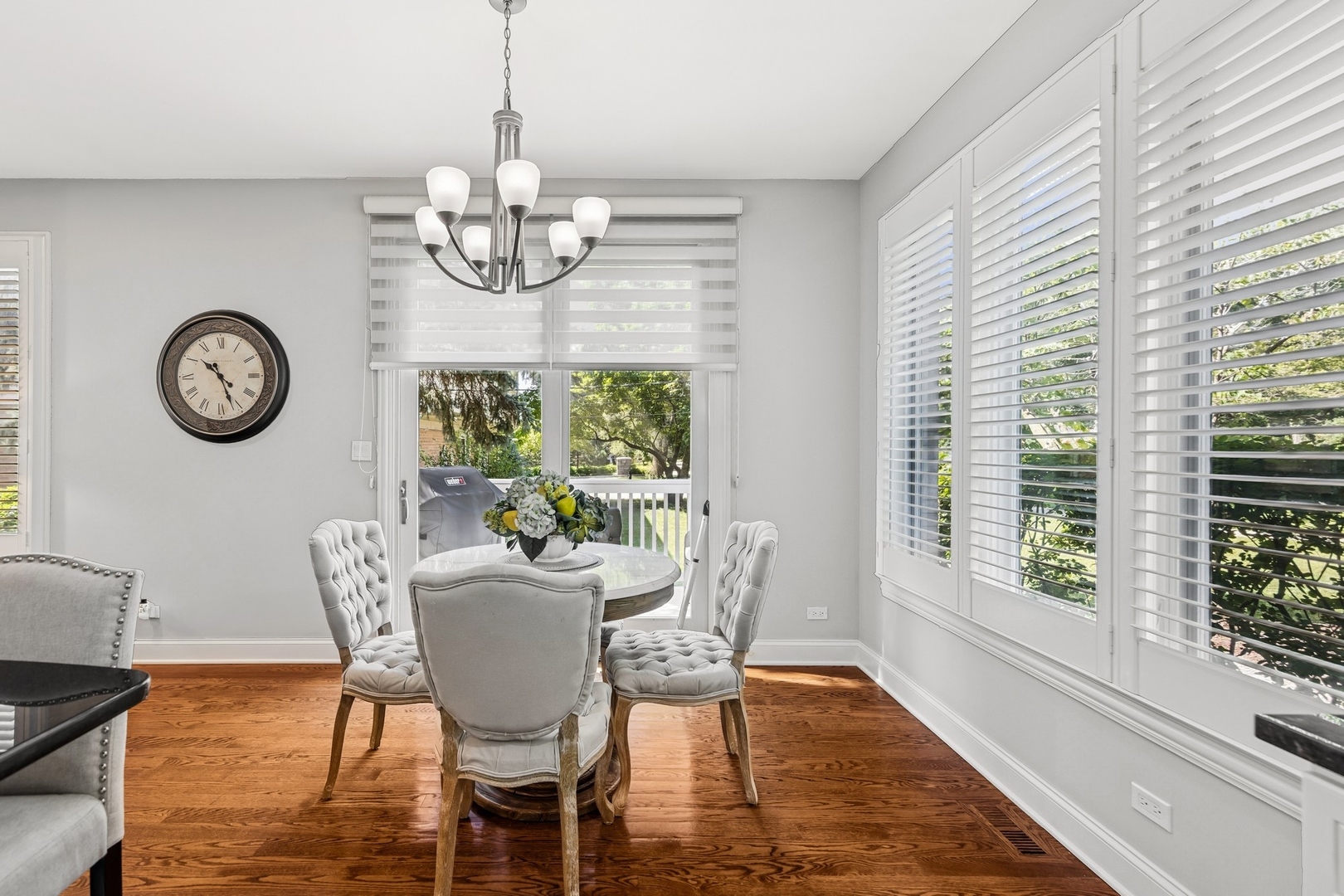 6325 FAIRVIEW Avenue #A, Westmont, IL 60559
