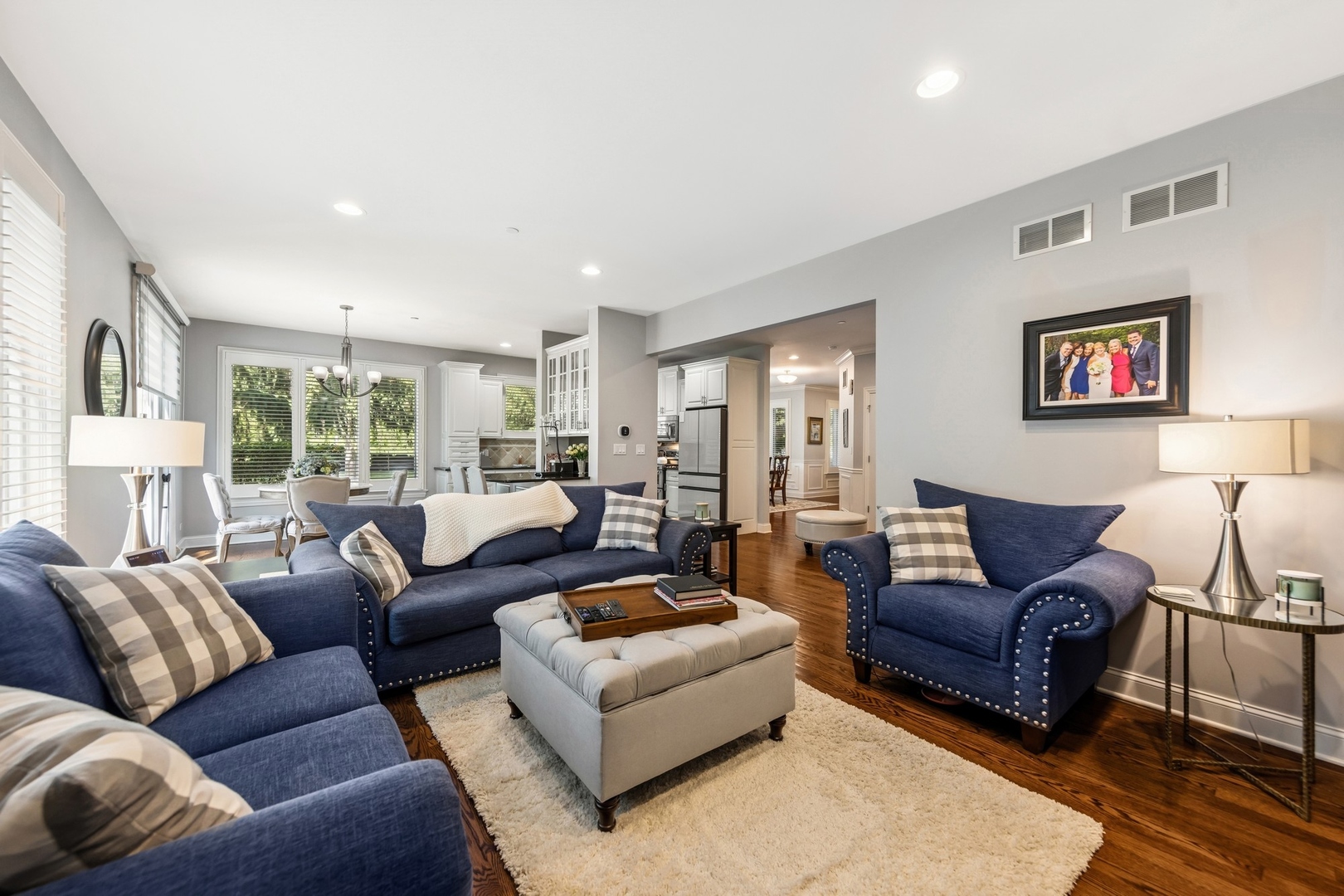 6325 FAIRVIEW Avenue #A, Westmont, IL 60559