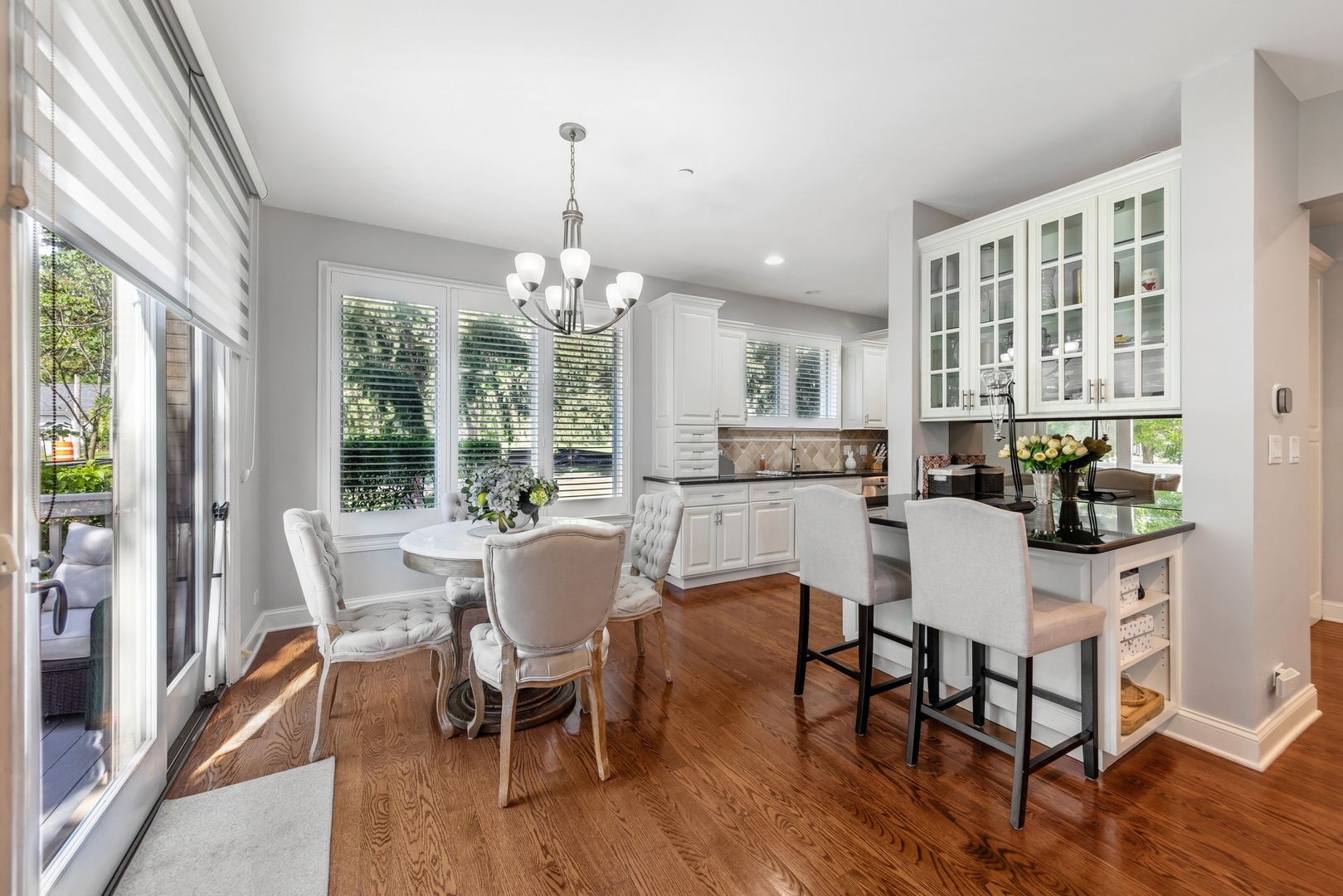 6325 FAIRVIEW Avenue #A, Westmont, IL 60559