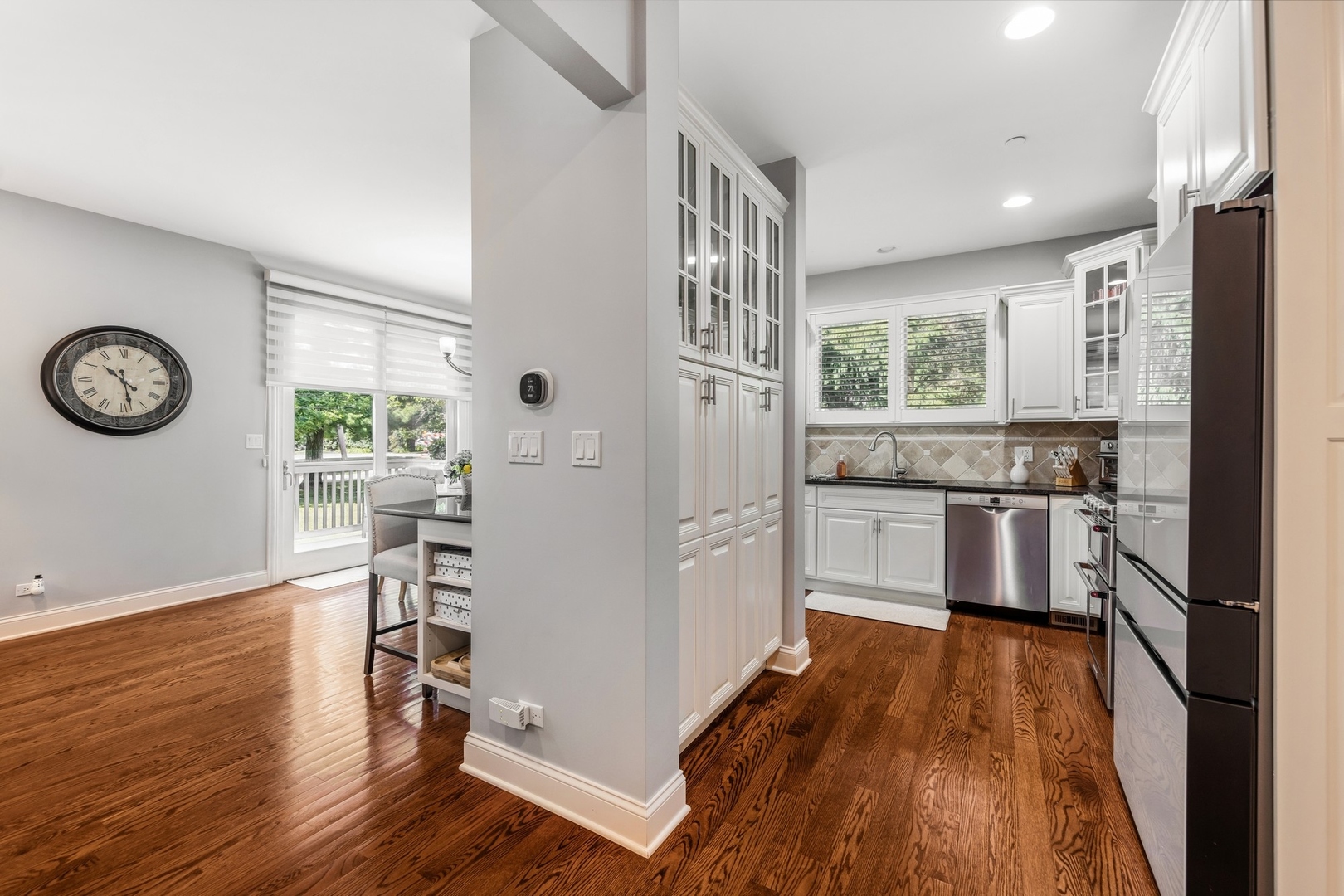 6325 FAIRVIEW Avenue #A, Westmont, IL 60559