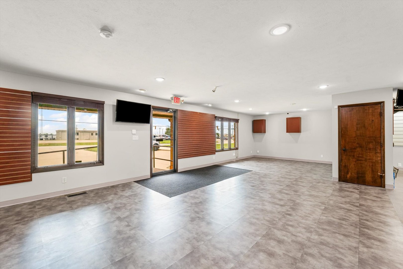 Bloomington, IL 61704