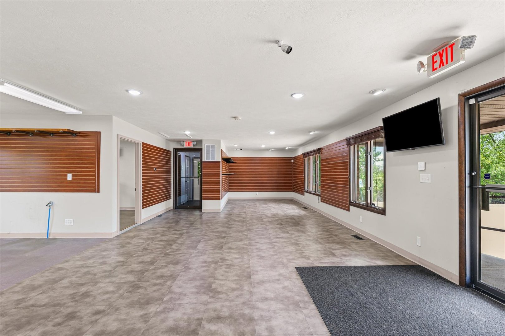 Bloomington, IL 61704