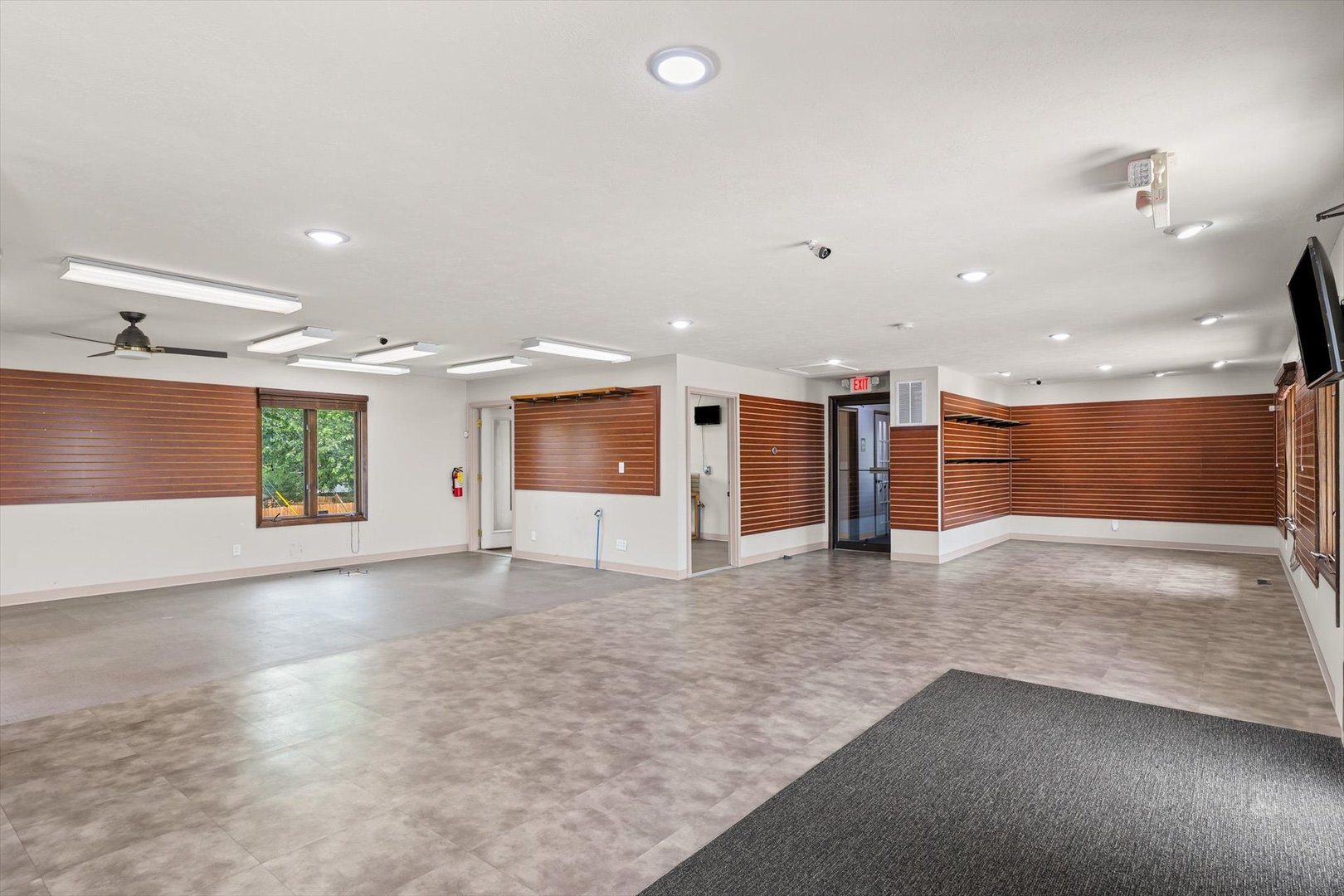 Bloomington, IL 61704