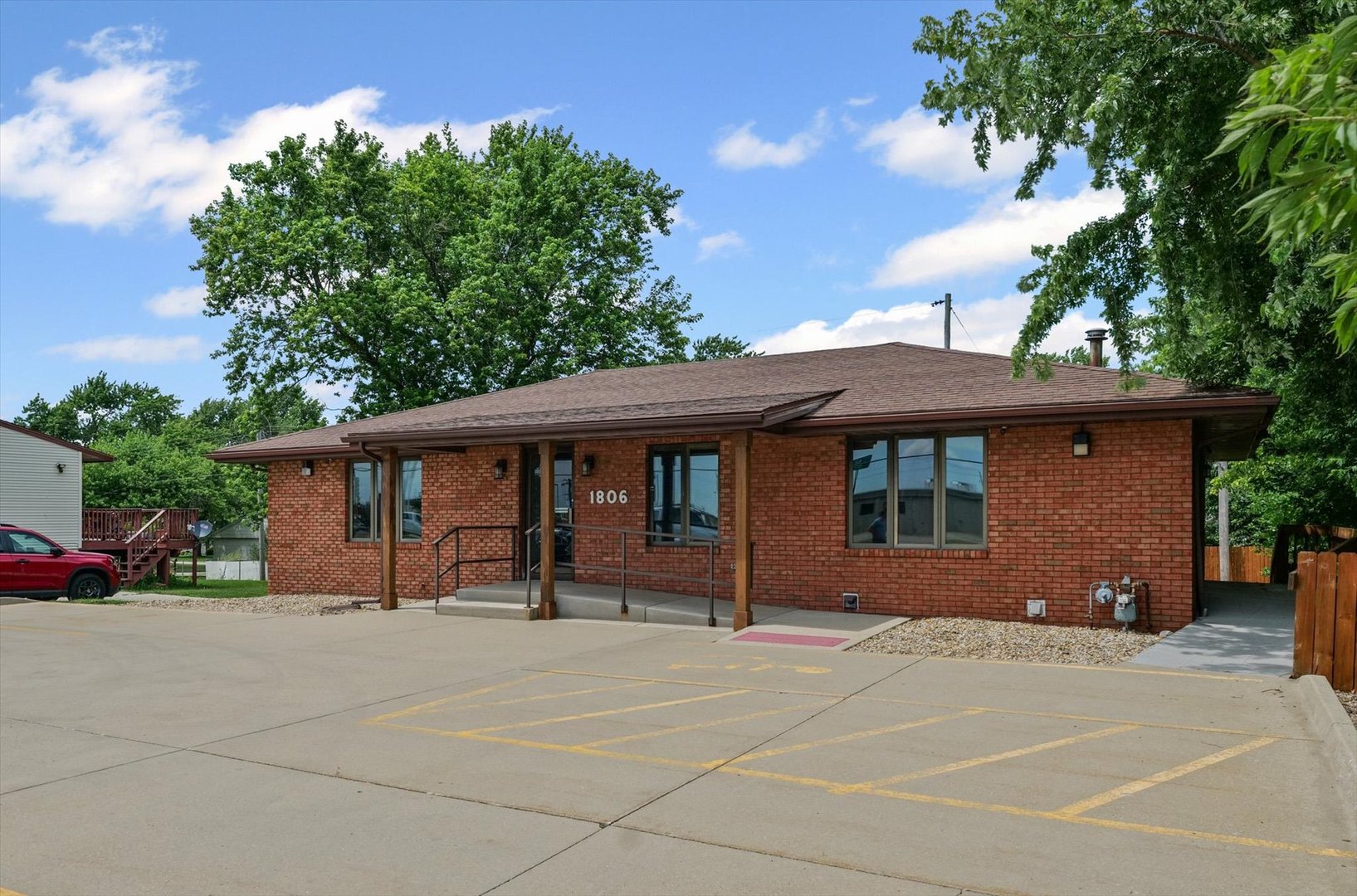 Bloomington, IL 61704