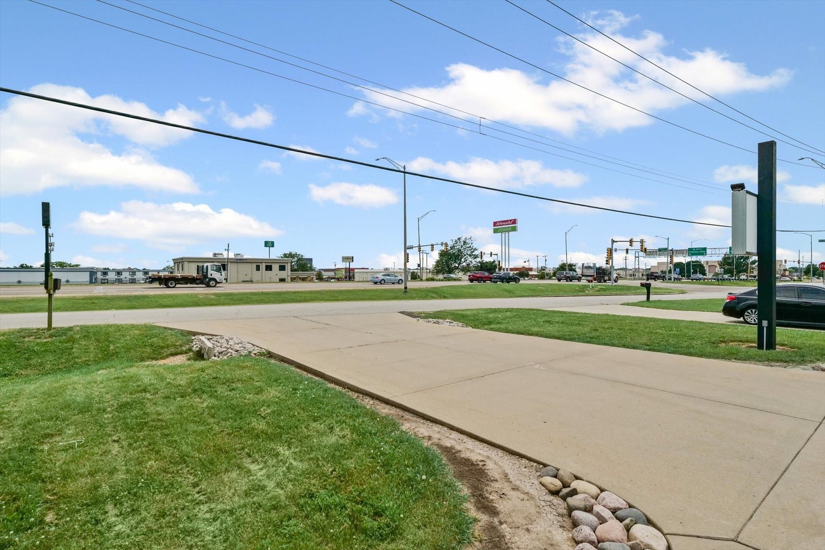 Bloomington, IL 61704