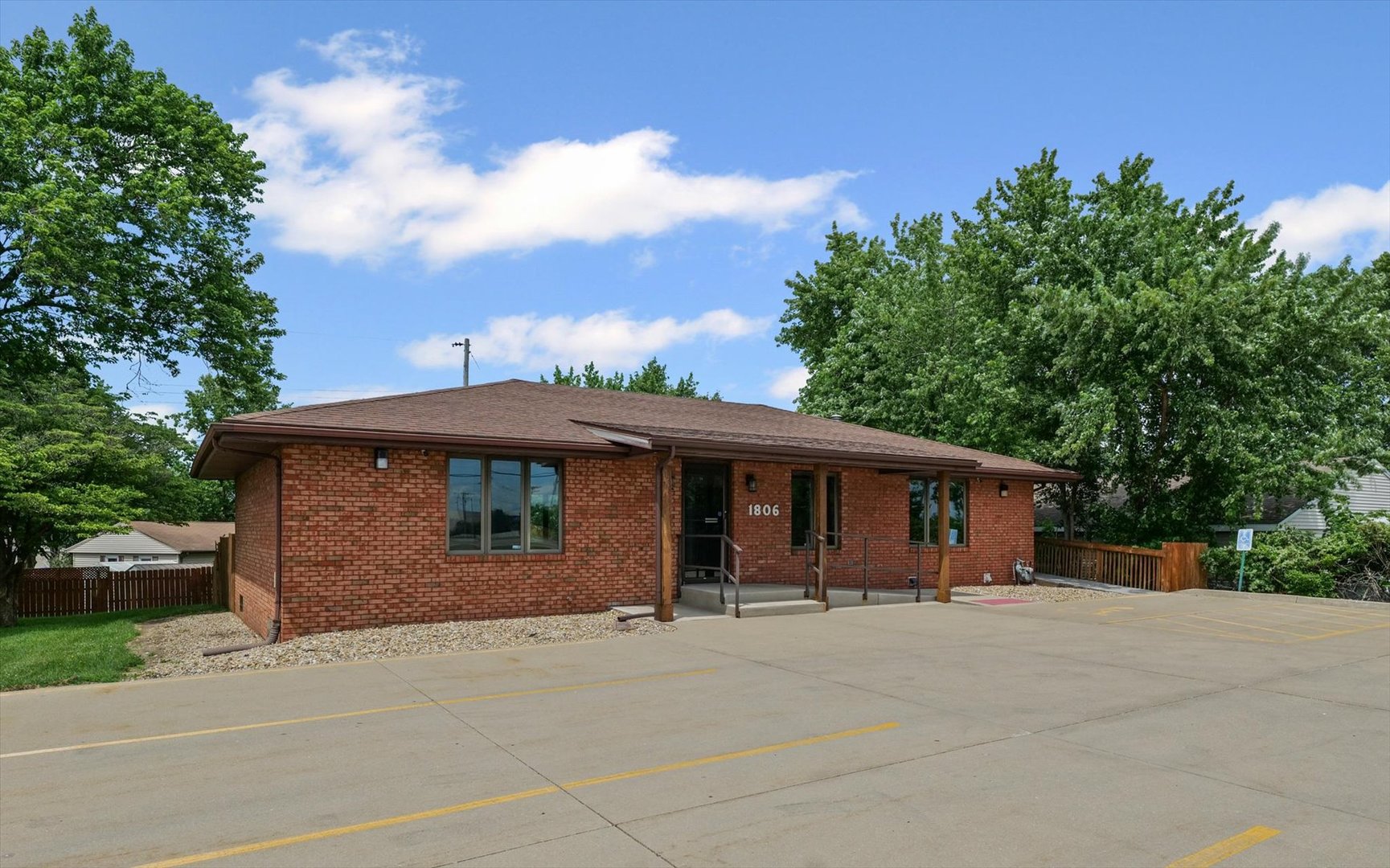 Bloomington, IL 61704