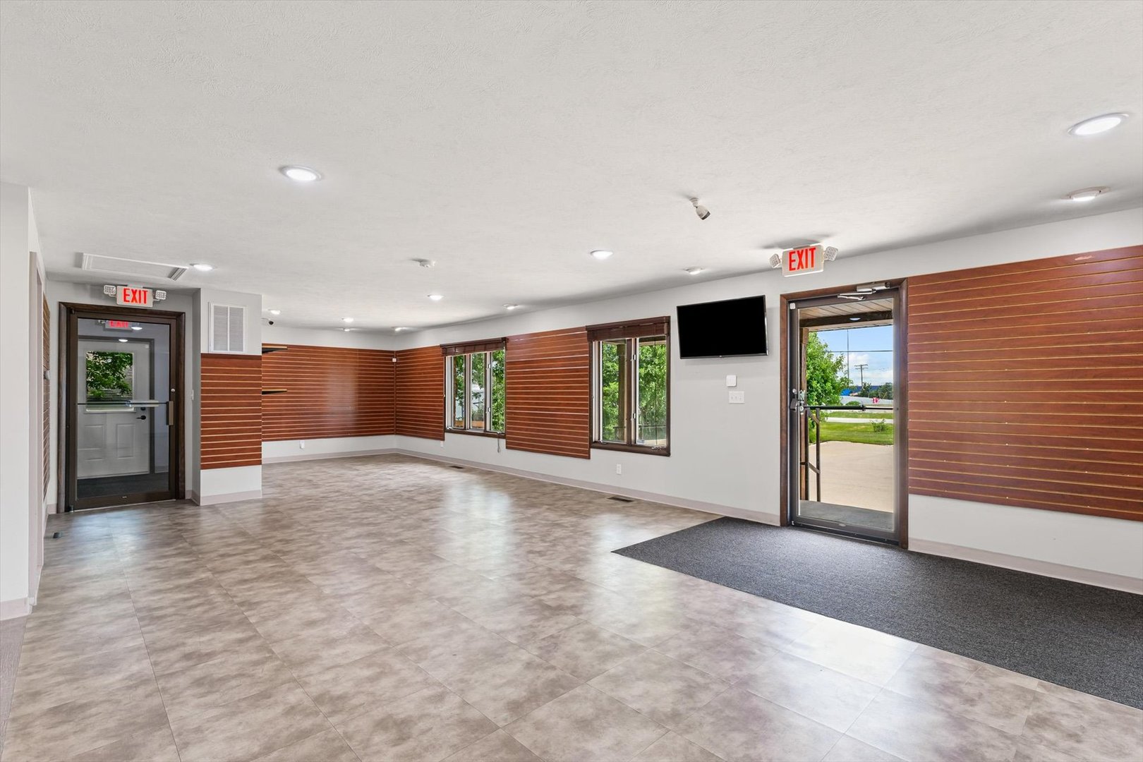 Bloomington, IL 61704